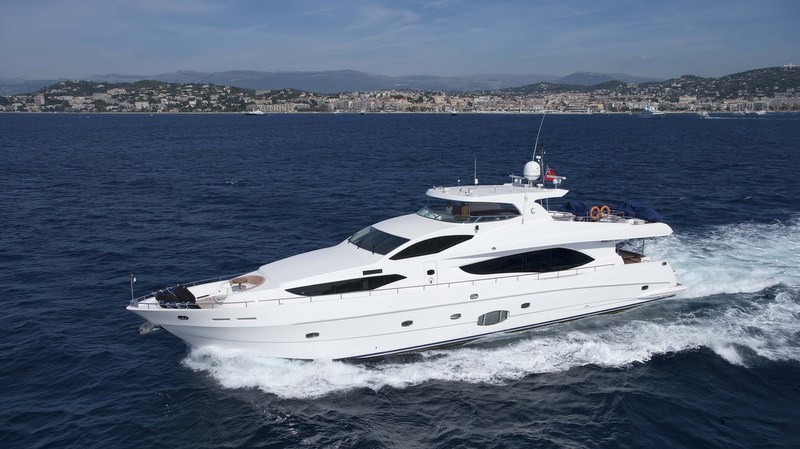 majesty 101 yacht